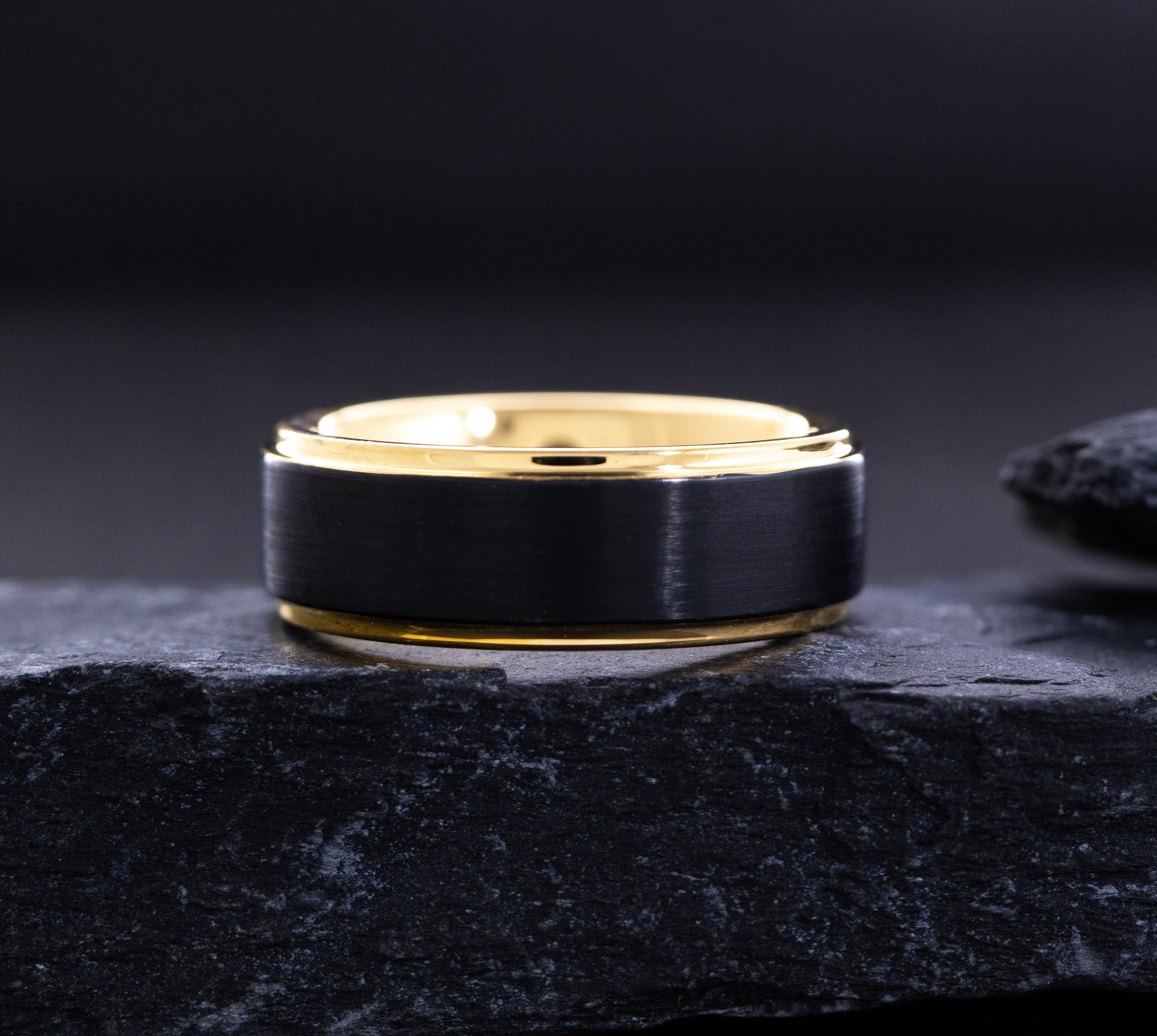 8mm Yellow Gold and Black Tungsten Carbide Ring with Round Cut Gemstone and Stepped Edges