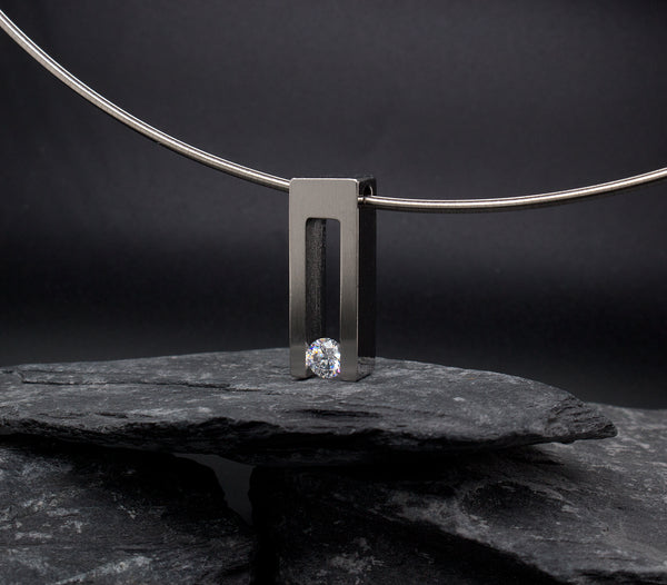 necklace, pendant, rectangle pendant, alternative diamond, diamond necklace, hollow rectangle, modern jewelry, modern pendant, stainless steel necklace