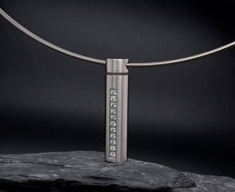 necklace, pendant, stainless steel, diffuser, diffuser pendant, necklace with stones, diamond necklace, alternative diamond stones, cylinder pendant, twist off pendant, diffuser pendant, unisex pendant