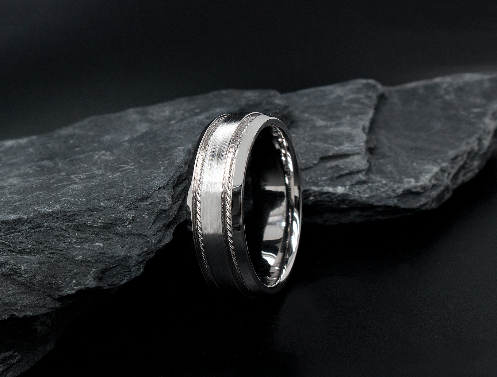 solid white gold ring, silver color ring, mens wedding band, womens wedding band, unisex wedding band, brushed ring, migrain ring, traditional wedding band, mens rings, trendy ring, silver jewelry