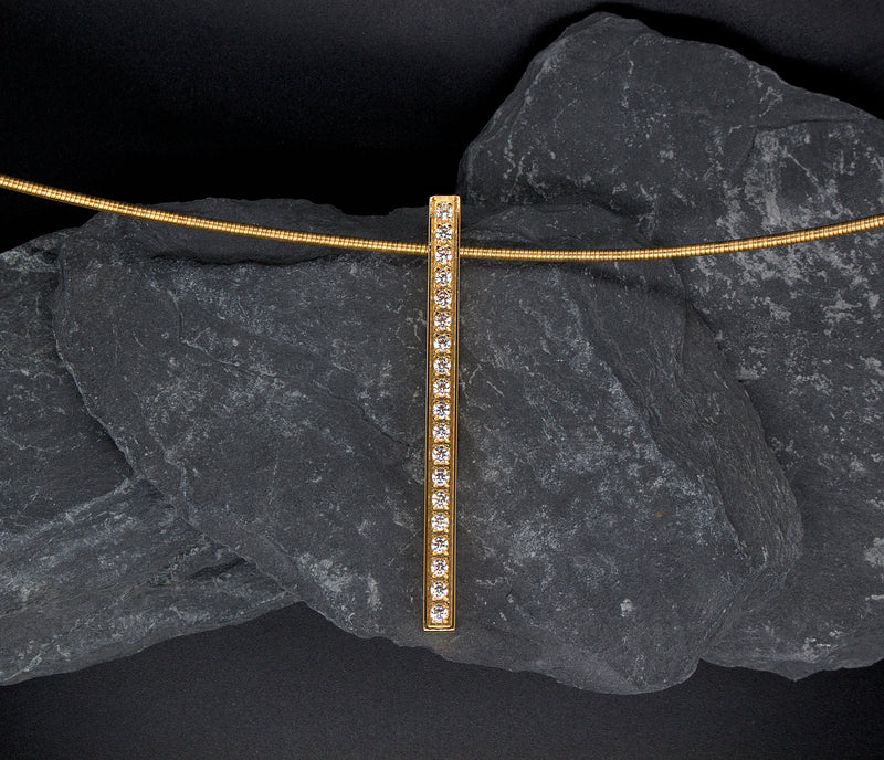 yellow gold pendant, pendant, necklace, yellow gold plated necklace, bar necklace, vertical bar necklace, coil chain, yellow gold plated necklace, alternative diamond necklace, modern necklace, unisex necklace